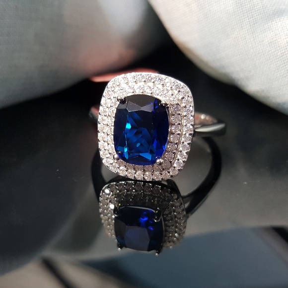 Dazzling Simulated Blue Sapphire Statement Ring - Picture 2 of 8